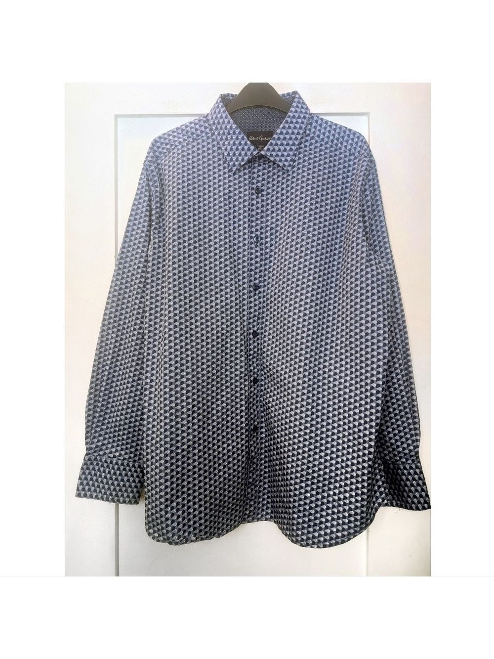 Robert Graham | Blue Geometric Cube Button Down Shirt (L / 16.5)